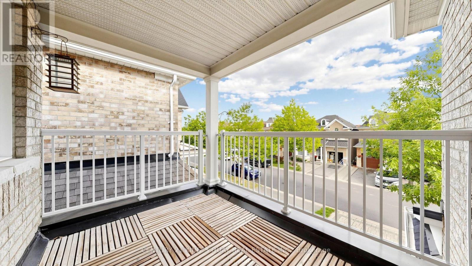 22 HISLOP DRIVE - 36