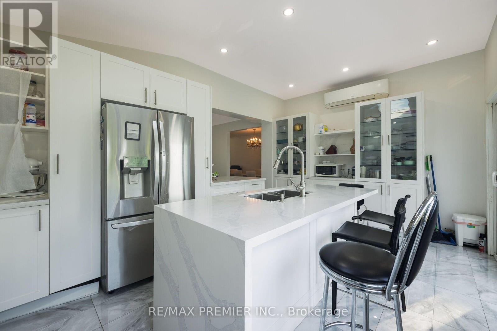 6 CANTON AVENUE - 25