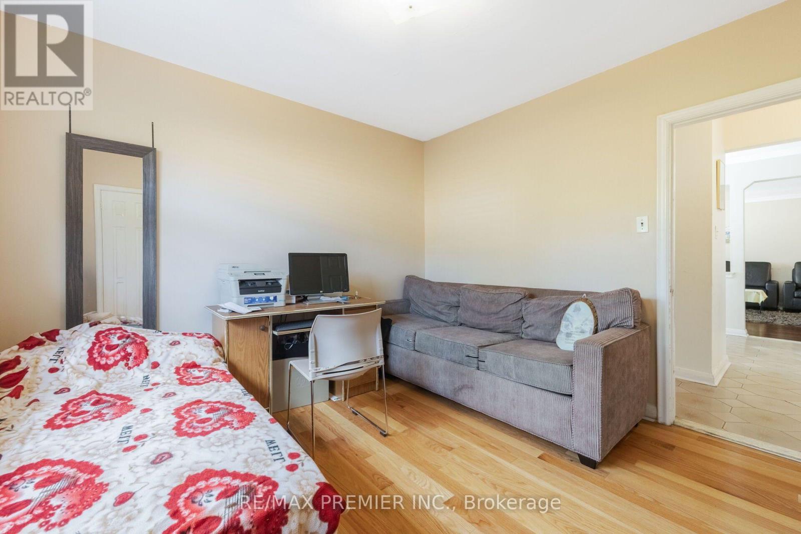 6 CANTON AVENUE - 37