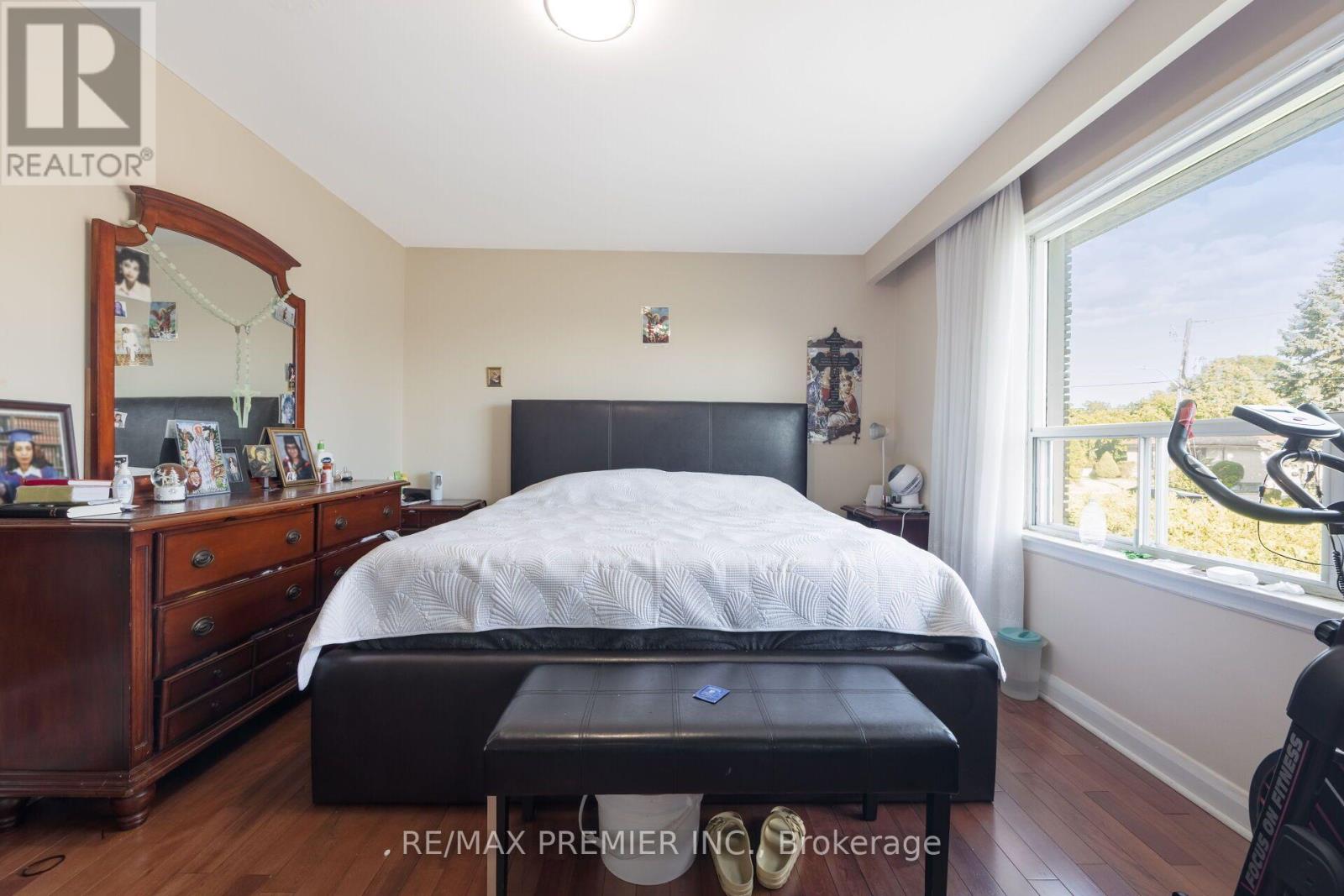6 CANTON AVENUE - 34