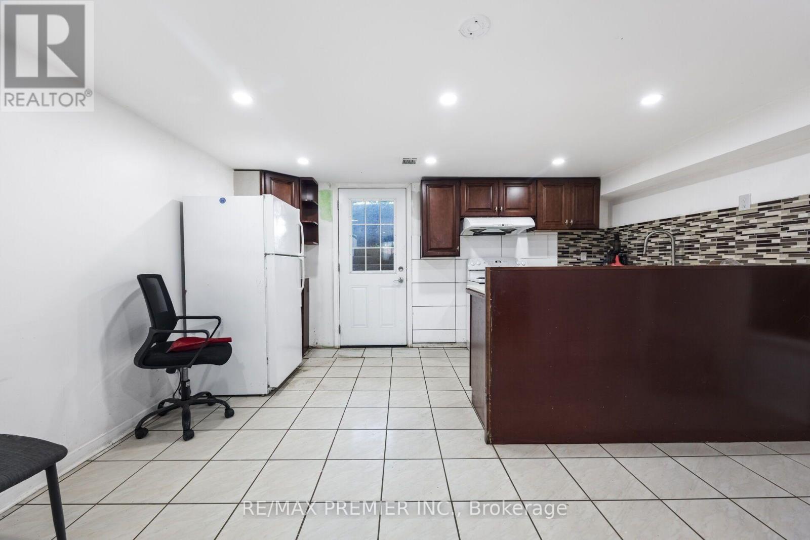 6 CANTON AVENUE - 42