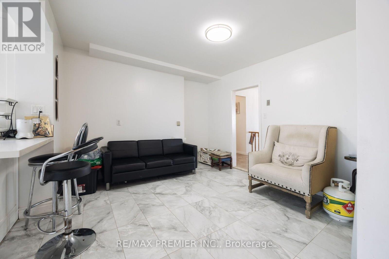 6 CANTON AVENUE - 22