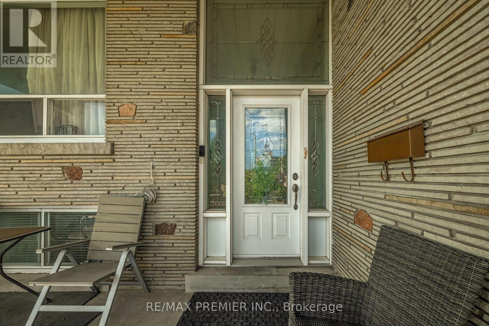 6 CANTON AVENUE - 8