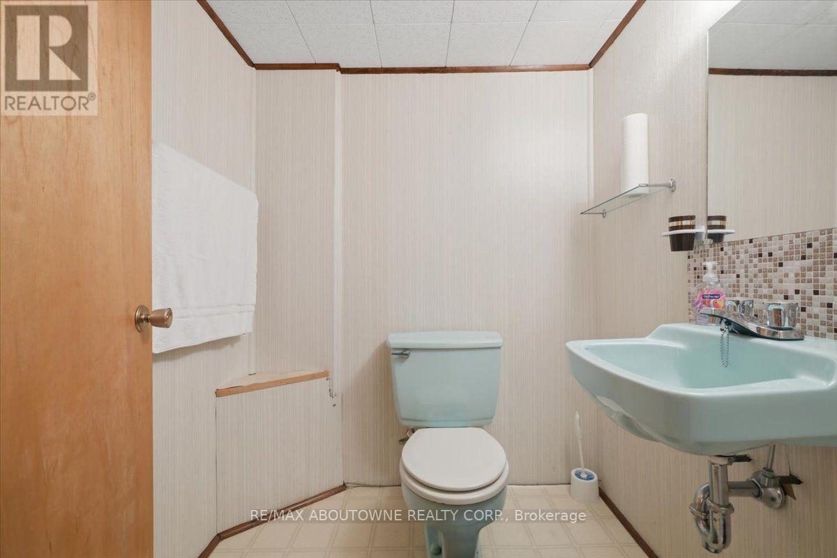 1167 SATURNIA CRESCENT - 26