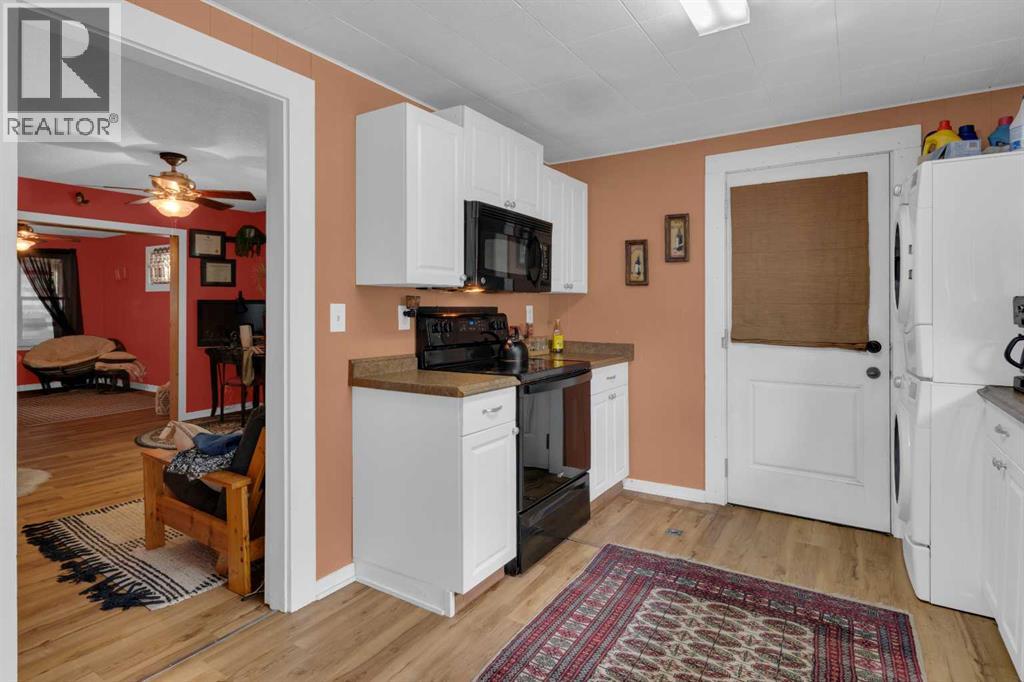 215 4 Street - 12