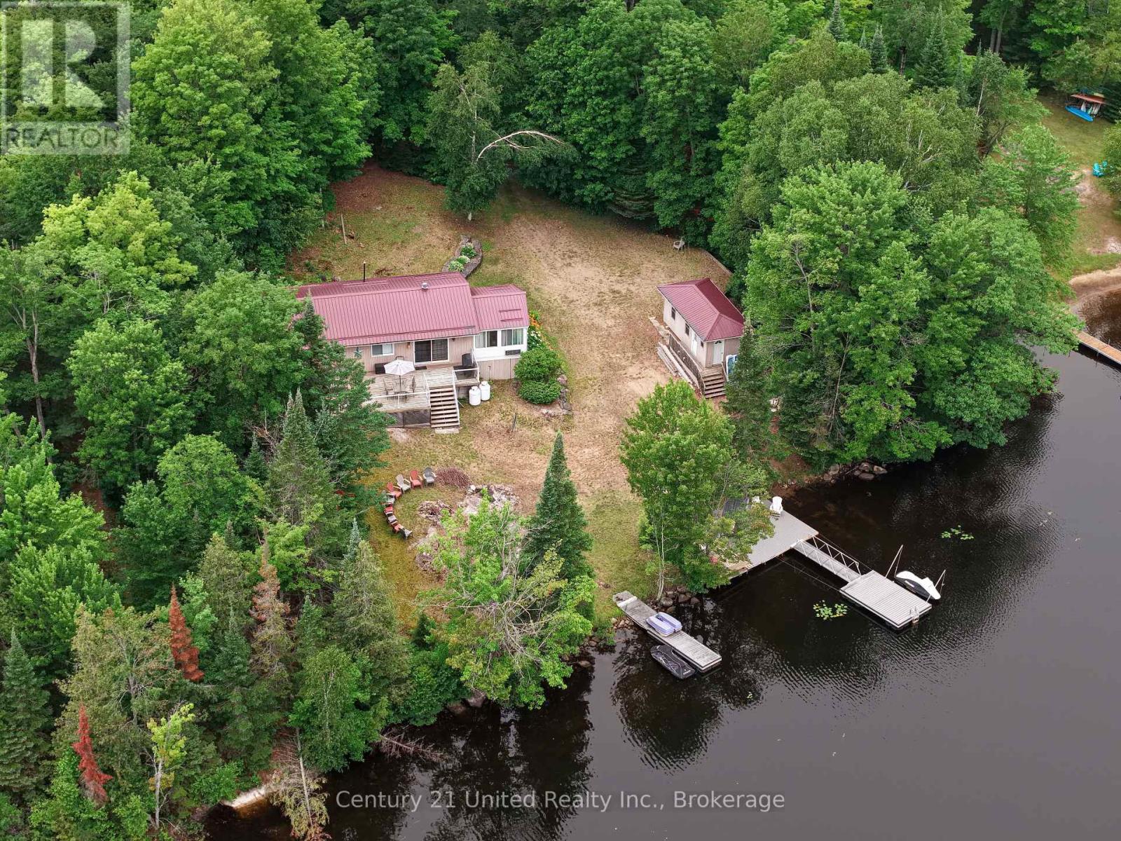 1047 REDWOOD LANE - 1