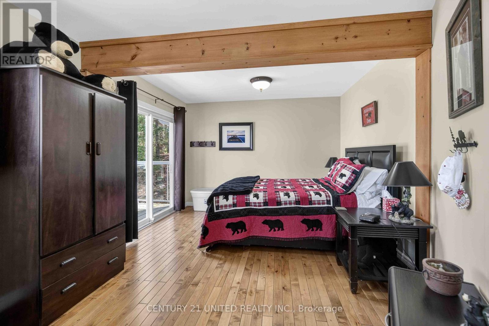 1047 REDWOOD LANE - 26