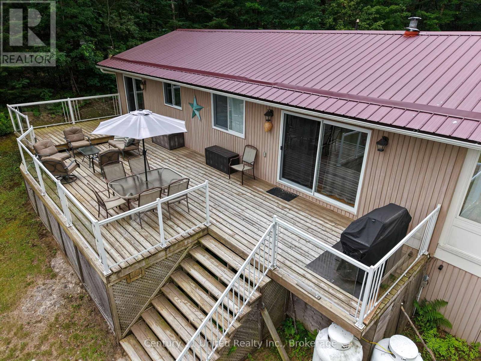 1047 REDWOOD LANE - 37