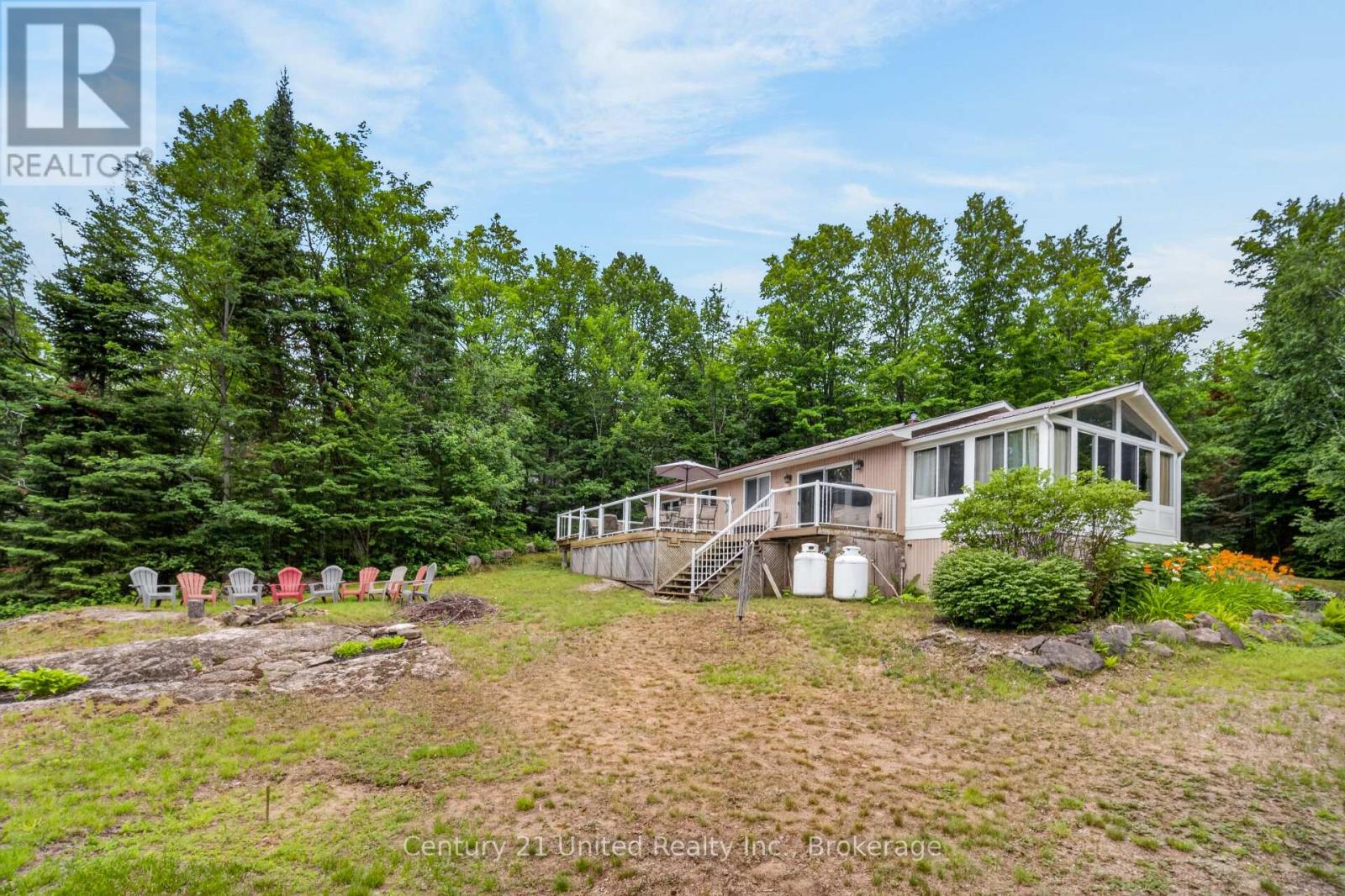 1047 REDWOOD LANE - 41