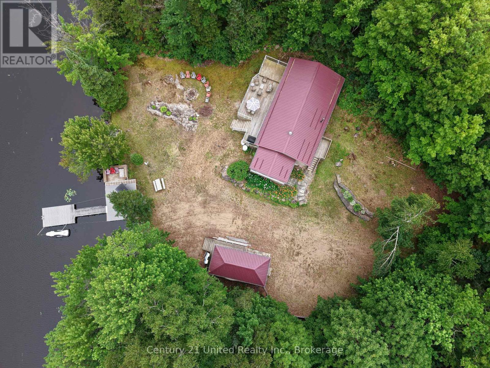 1047 REDWOOD LANE - 44