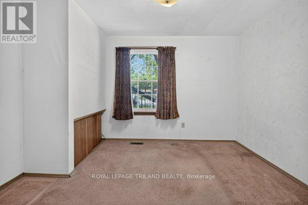 657 VISCOUNT ROAD - Image 30