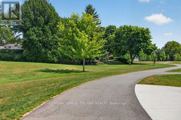 657 VISCOUNT ROAD - Image 45