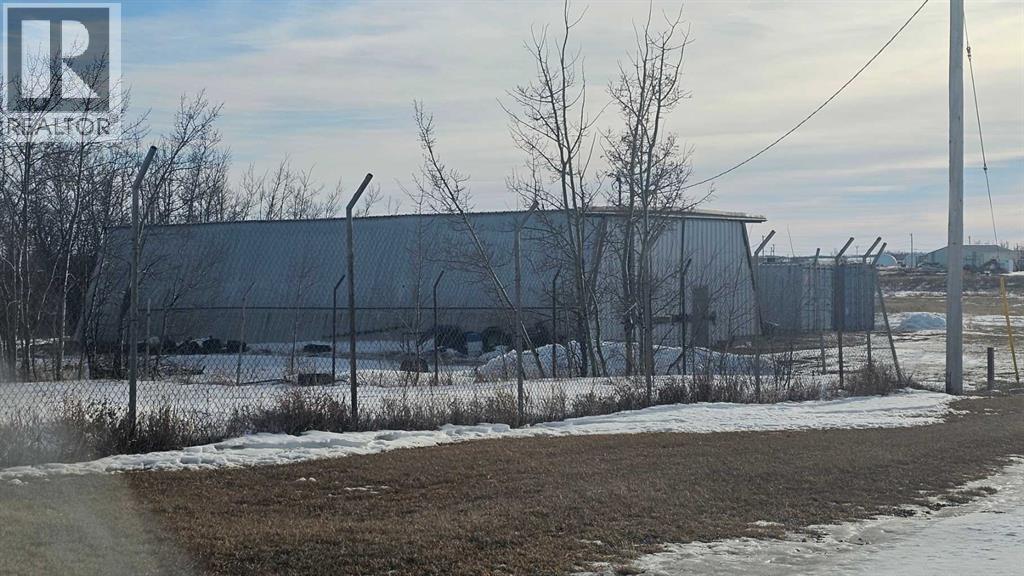 5101 INDUSTRIAL Crescent, Coronation — photo 2
