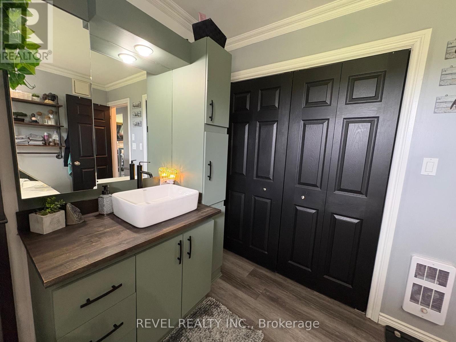 127 GENIER ROAD - 16