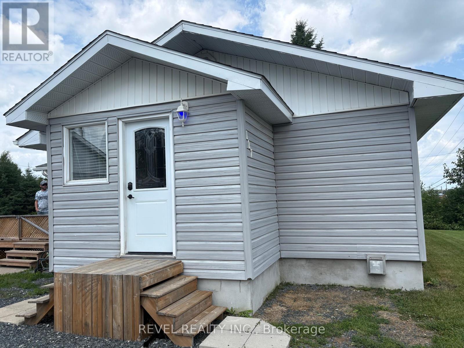 127 GENIER ROAD - 2