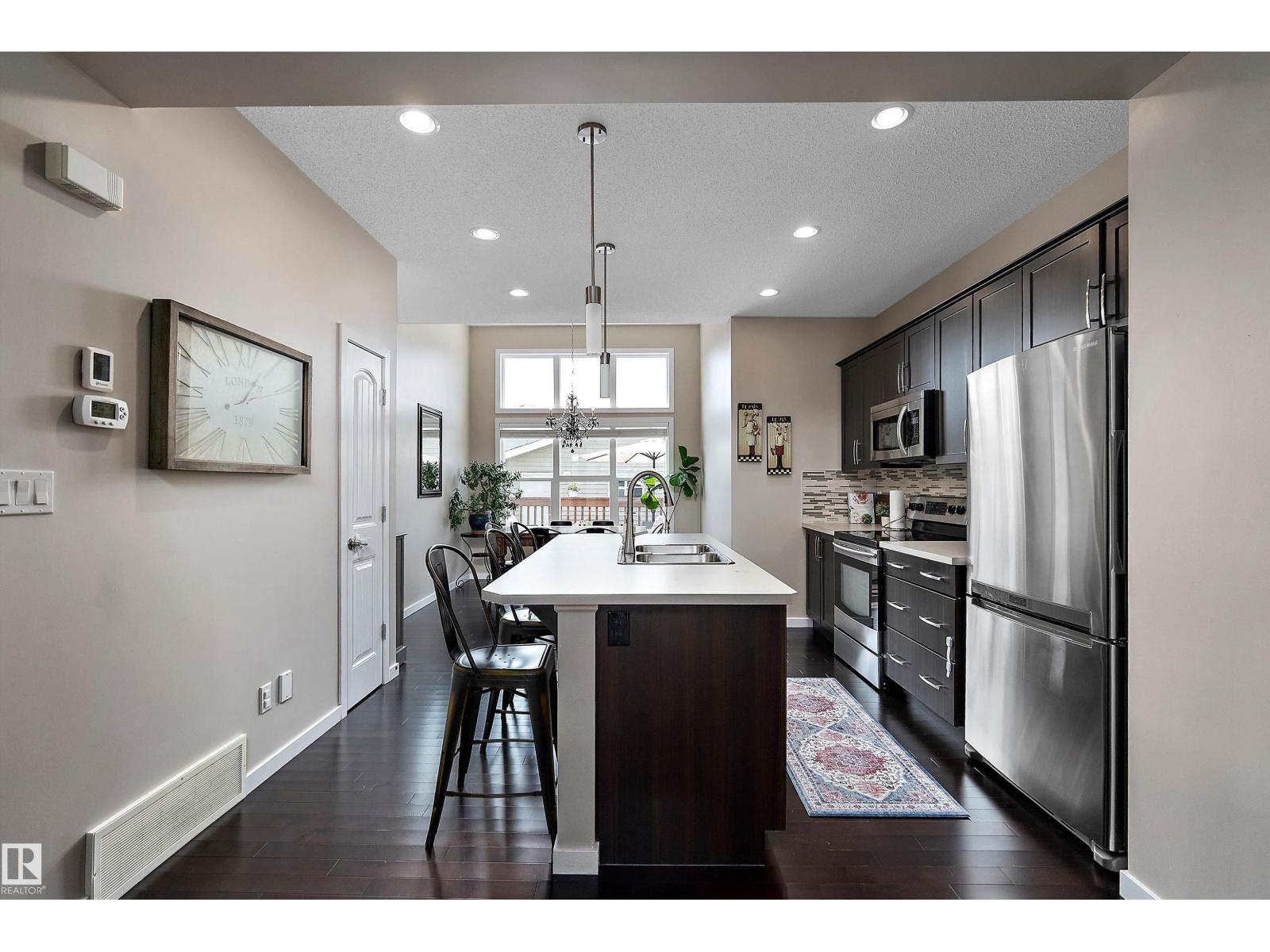 21915 99 AV NW - 10