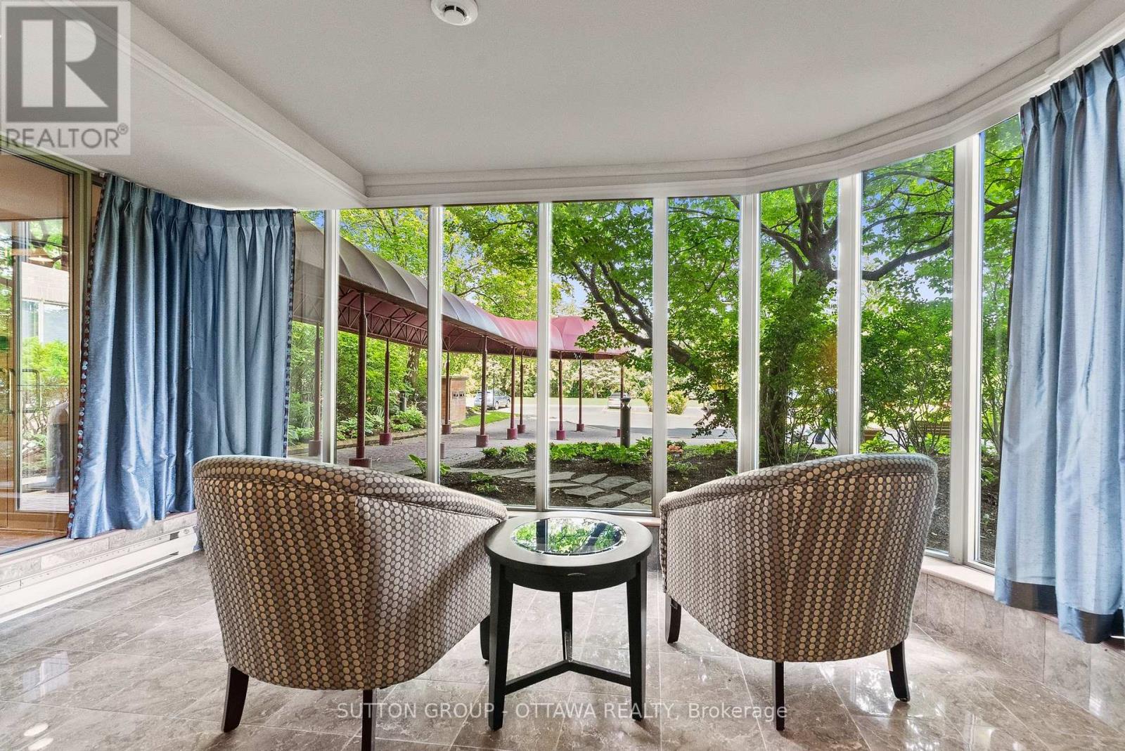 #917 100 GRANT CARMAN DRIVE - 8