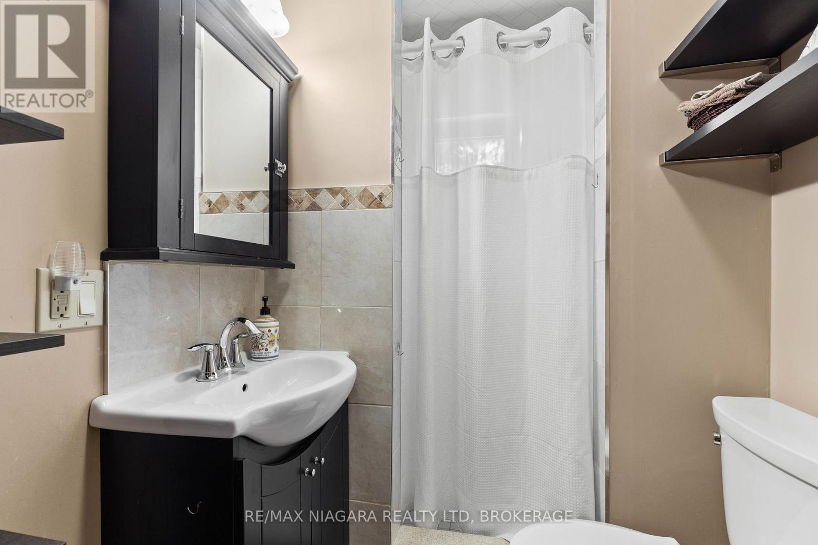 6403 LOCUS AVENUE - 20
