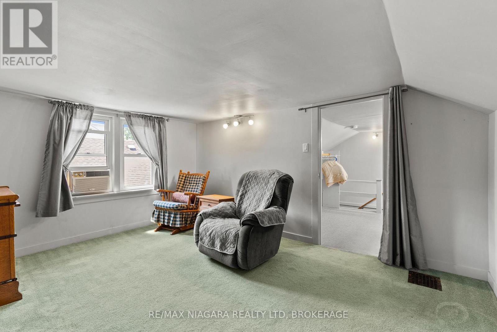 6403 LOCUS AVENUE - 25
