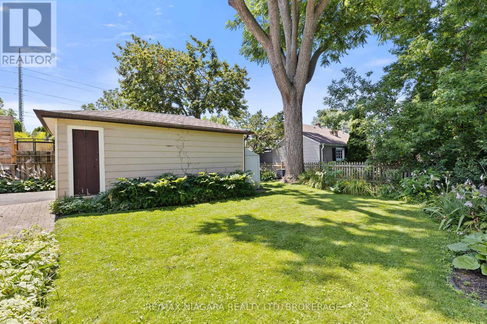 6403 LOCUS AVENUE - 31
