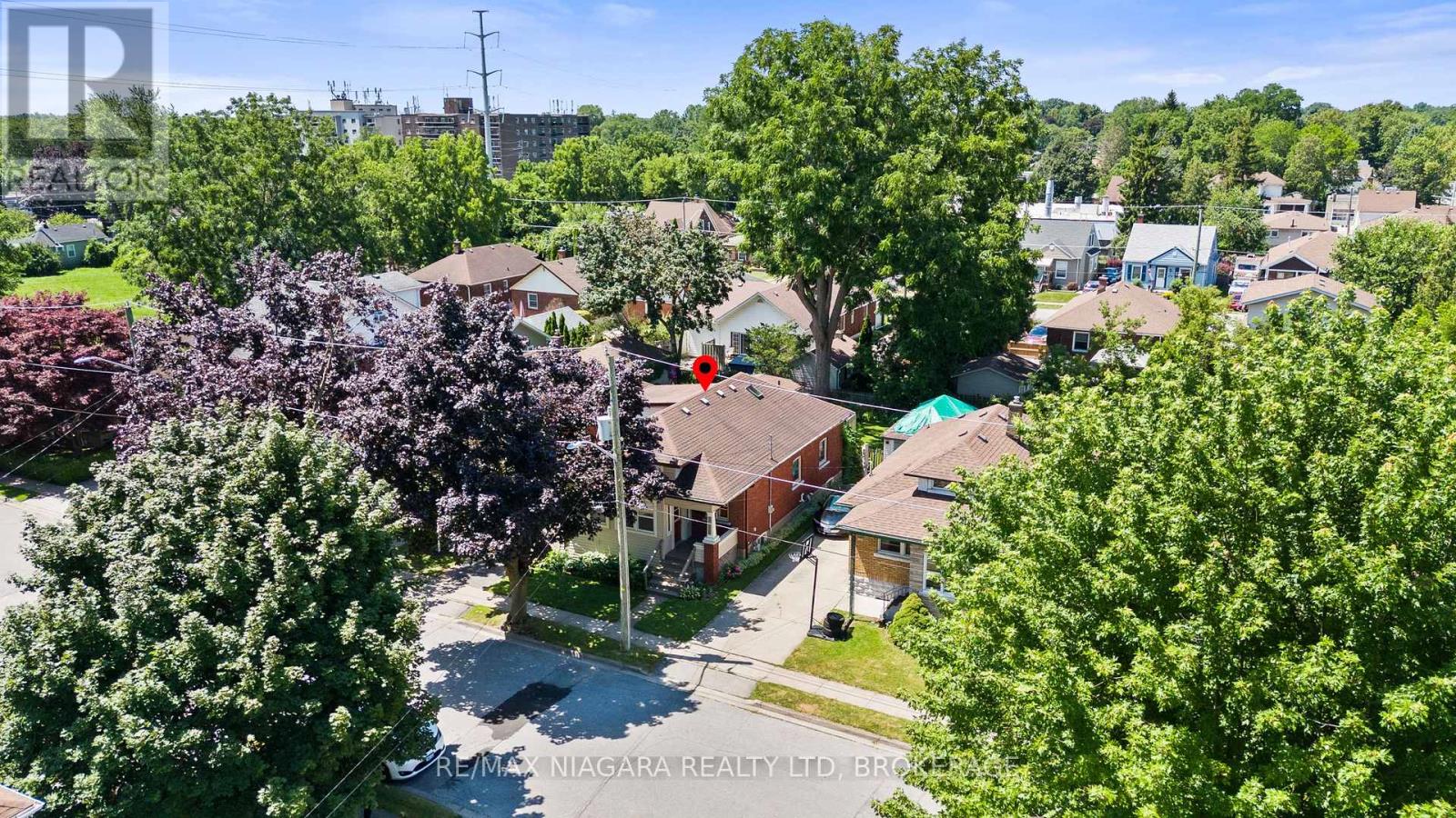 6403 LOCUS AVENUE - 32