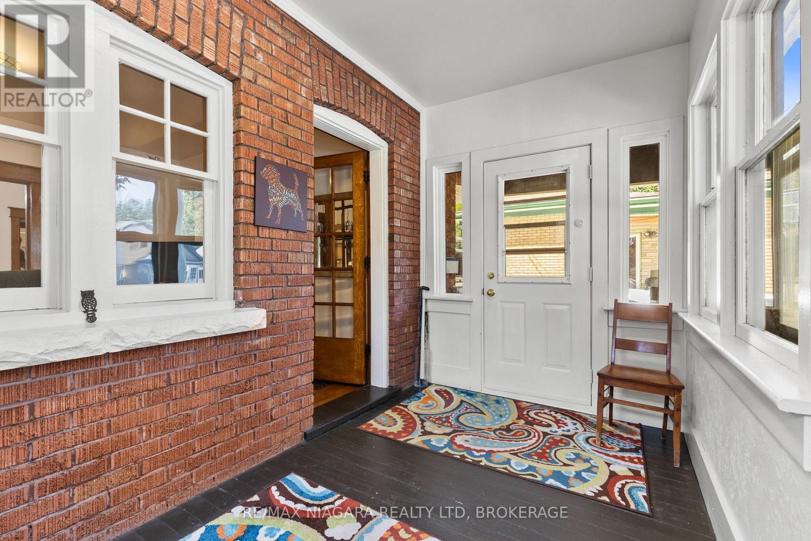 6403 LOCUS AVENUE - 7
