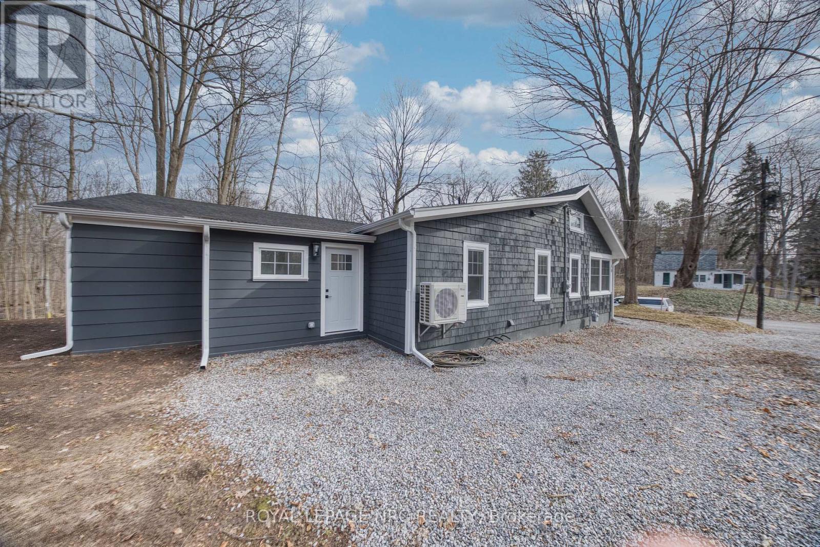 212 HOLLOWAY BAY ROAD S - 3