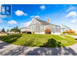 41 School Street, Lower West Pubnico, NS B0W2C0 Photo 23