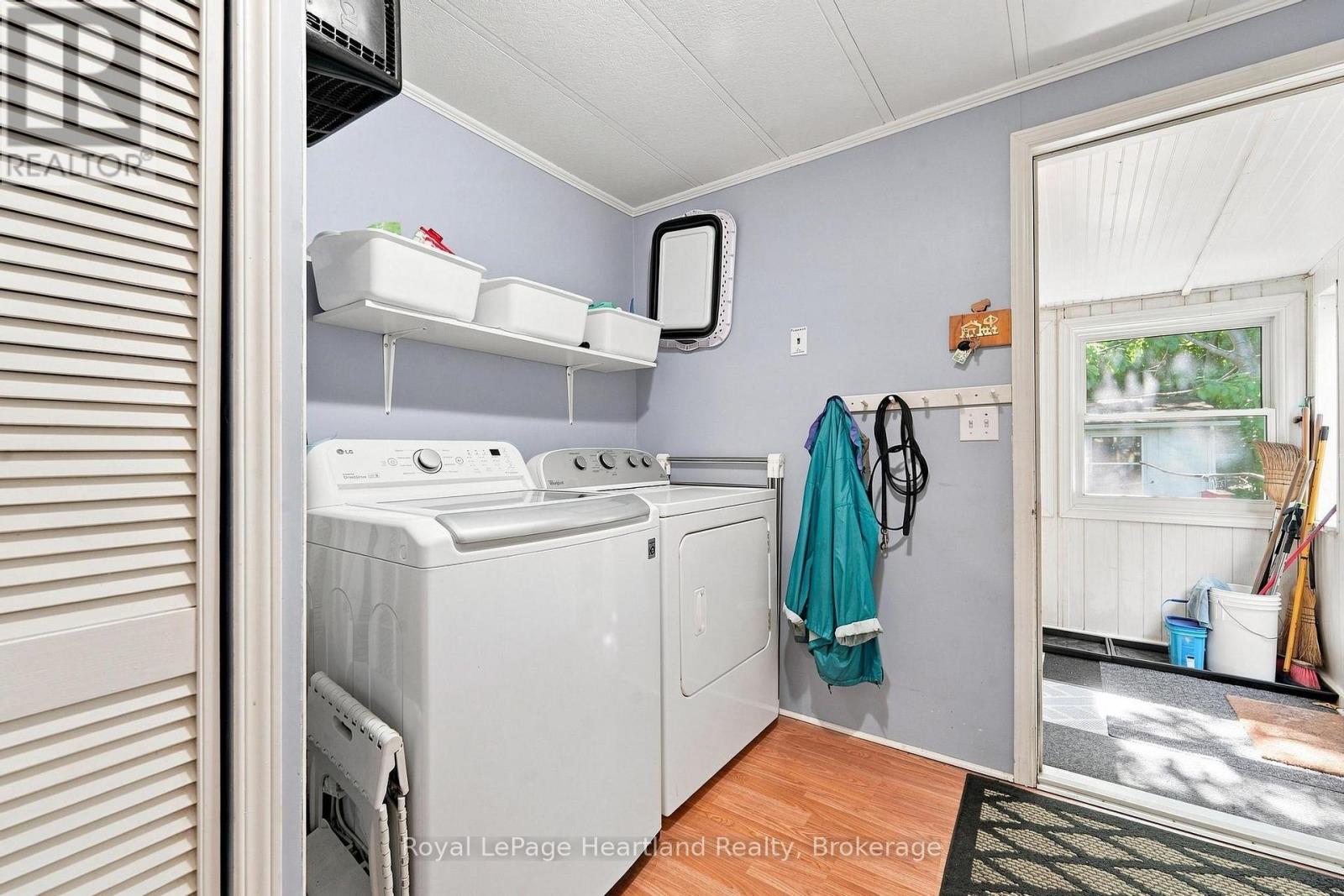 16 HURON LANE - 13