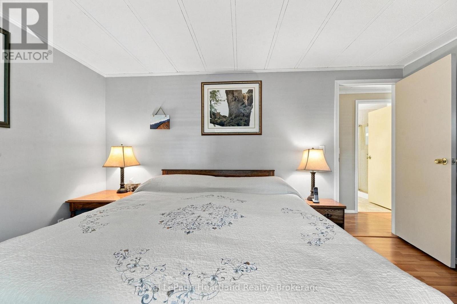 16 HURON LANE - 23