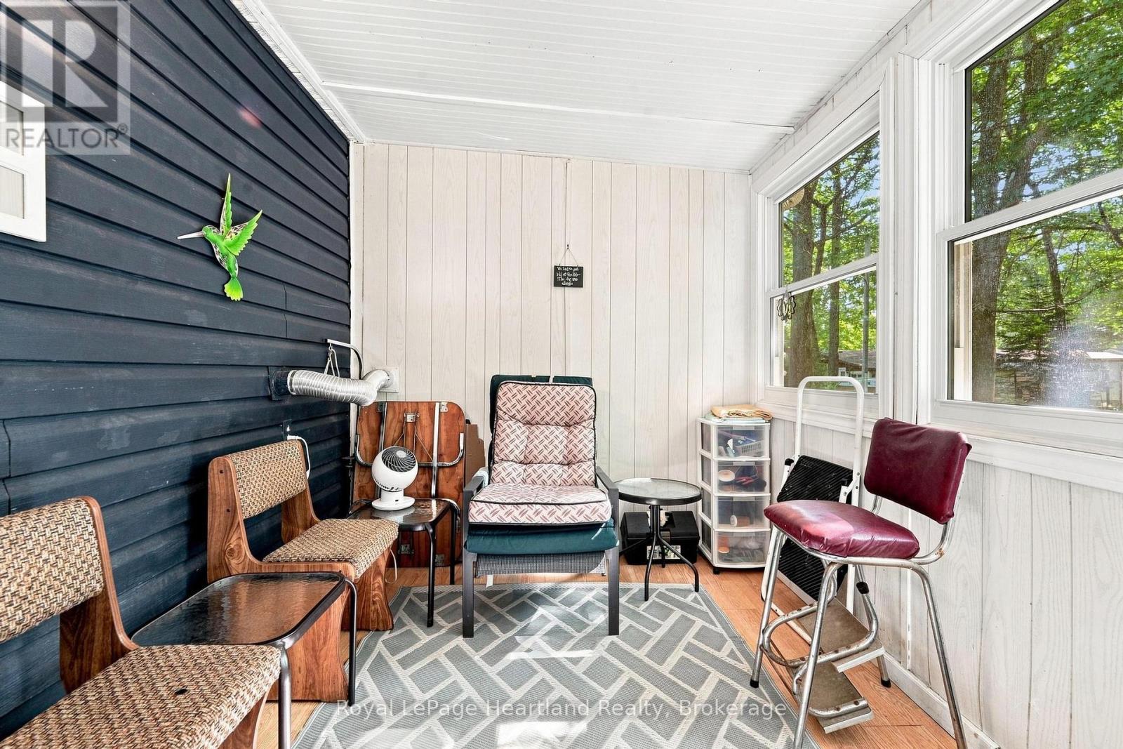 16 HURON LANE - 24