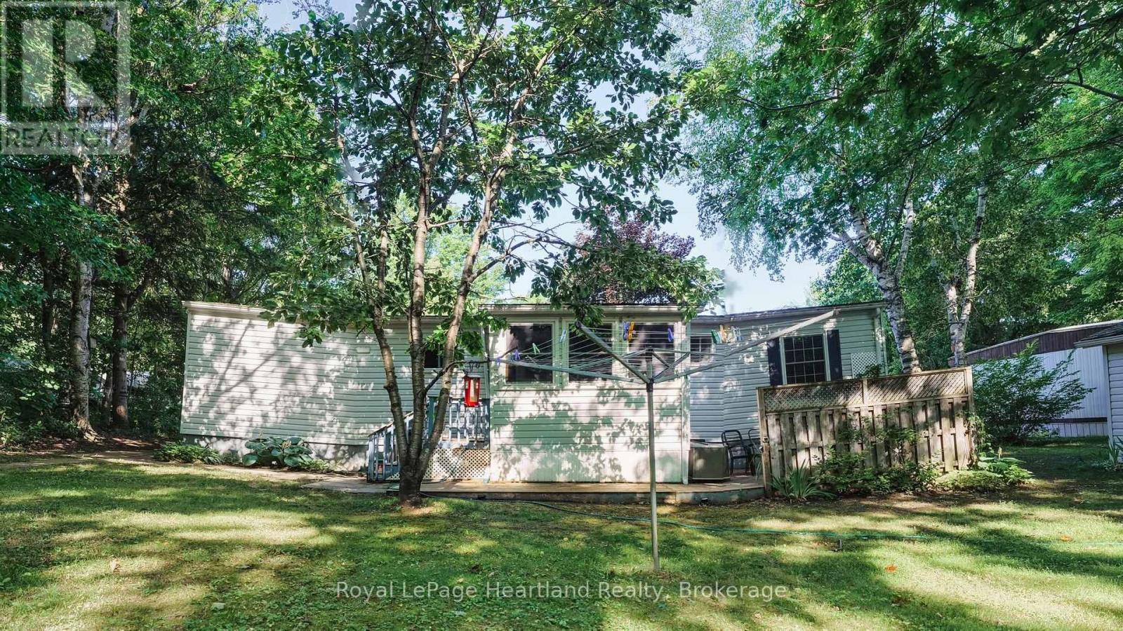 16 HURON LANE - 27