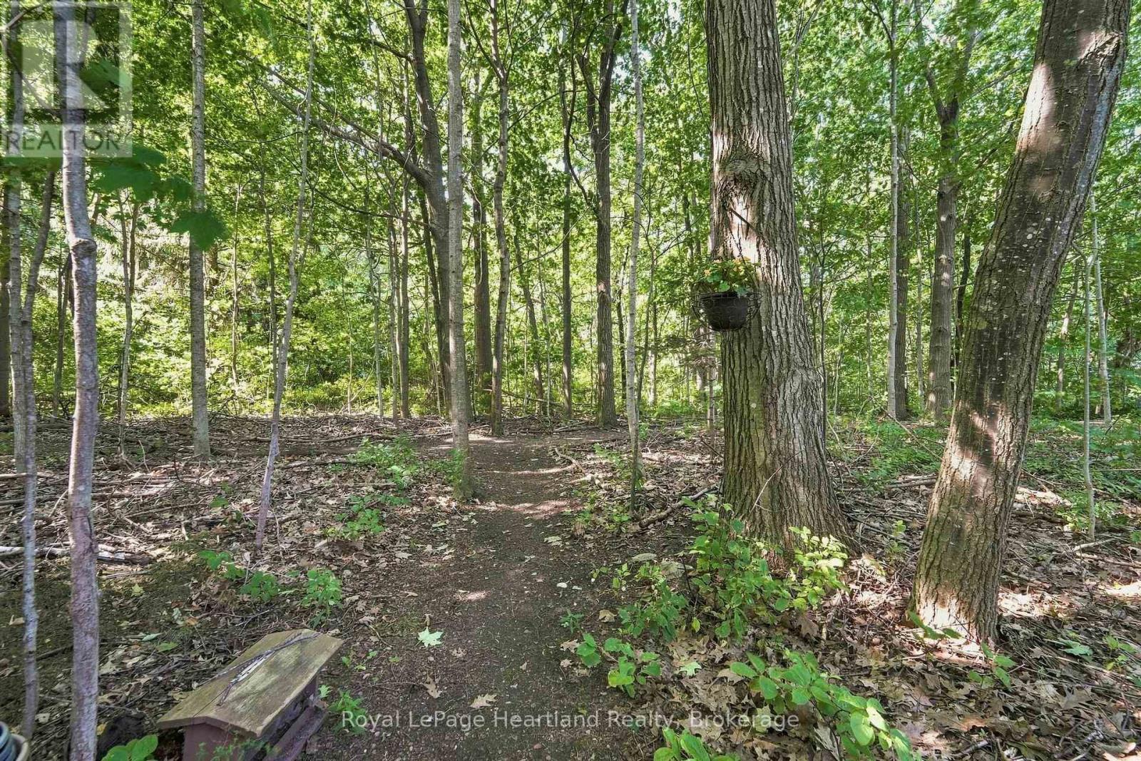 16 HURON LANE - 31