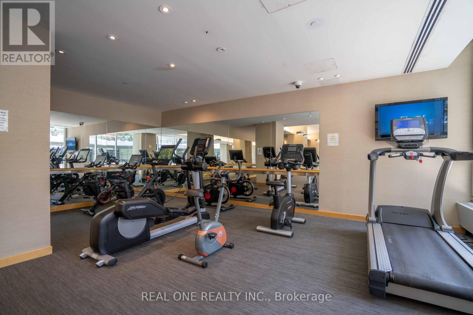 #1207 65 BREMNER BOULEVARD - 18