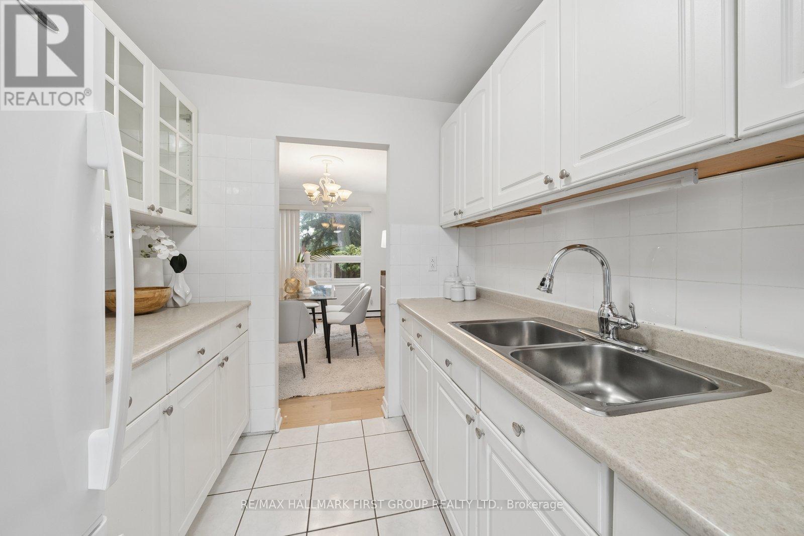 #190 70 CASS AVENUE - Image 11