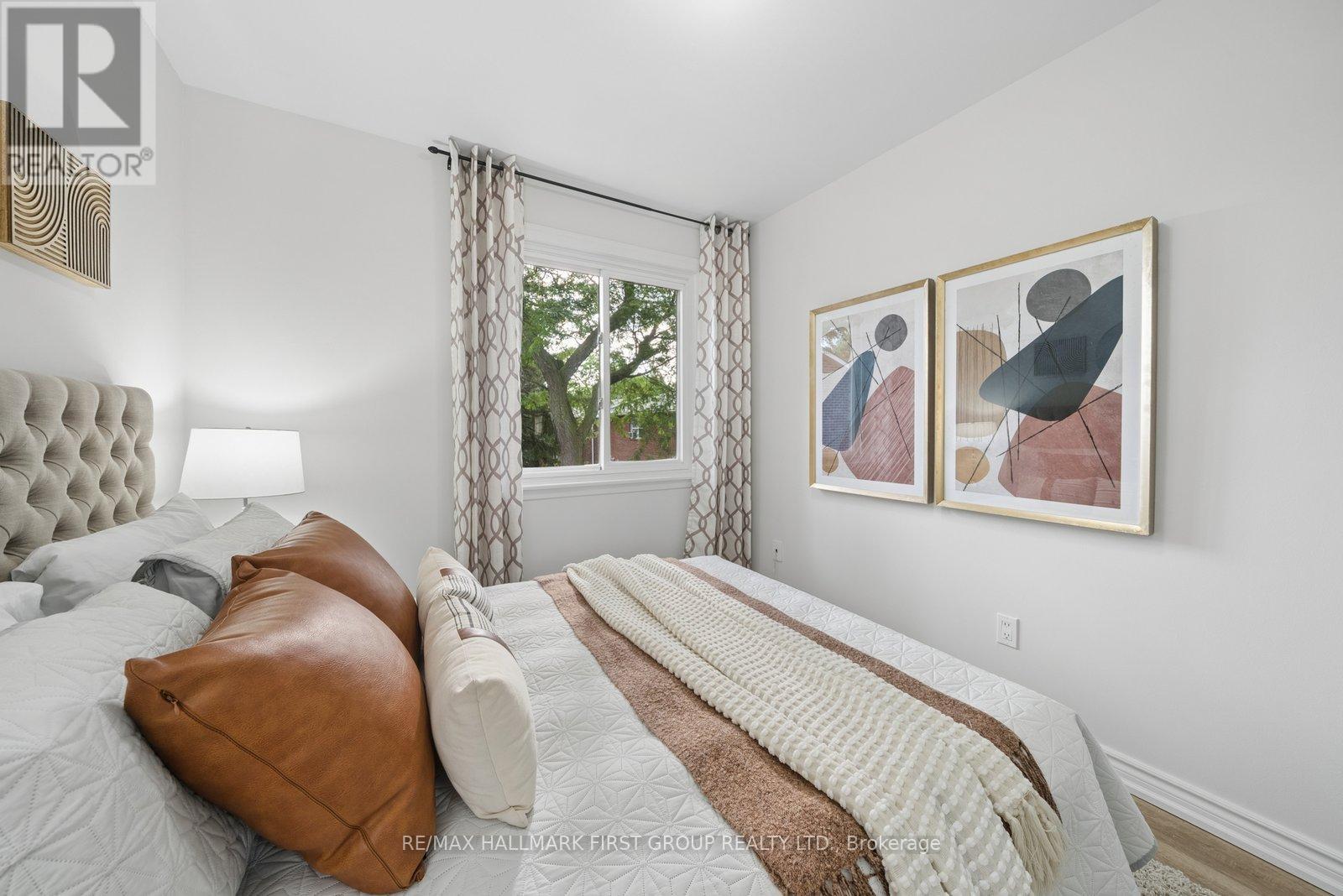 #190 70 CASS AVENUE - Image 16