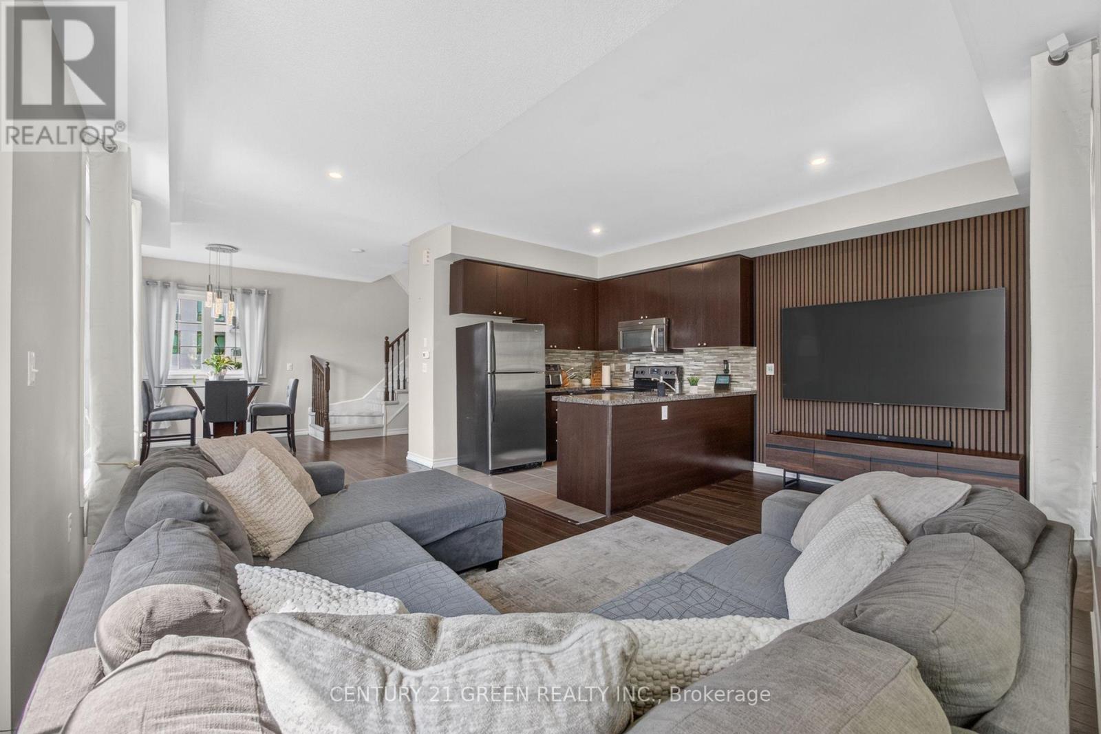 #111 1250 ST. MARTINS DRIVE - Image 20