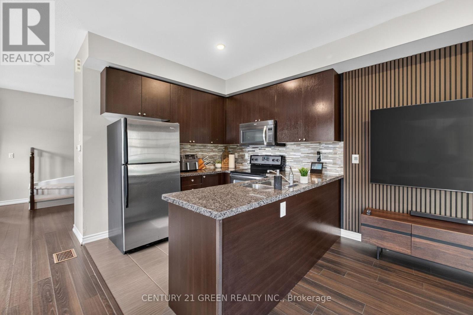 #111 1250 ST. MARTINS DRIVE - Image 25