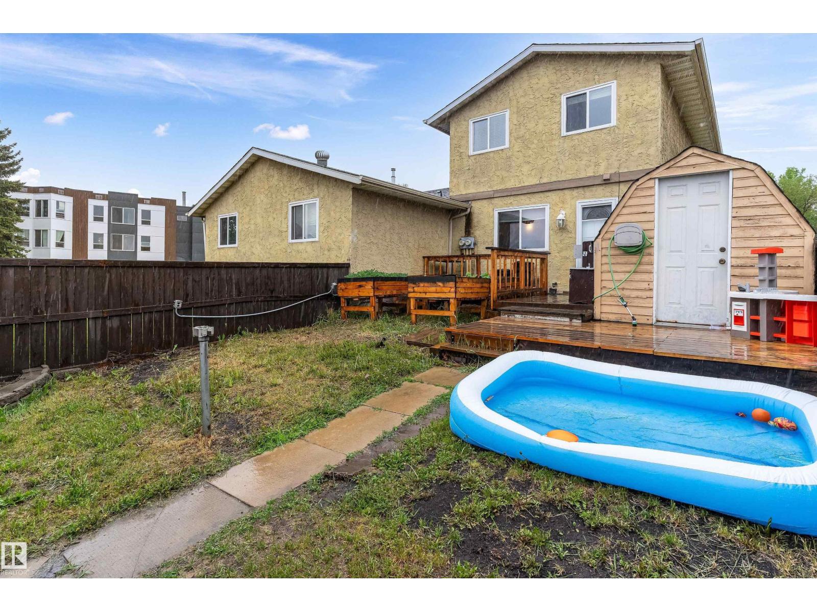18045 96 AV NW - 26