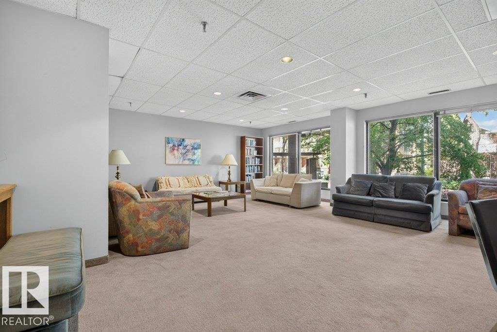 #804 11027 87 AV NW - 10