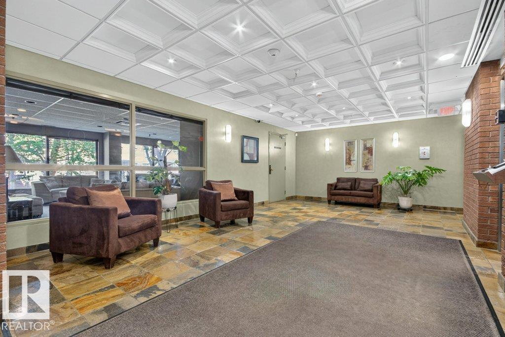 #804 11027 87 AV NW - 8