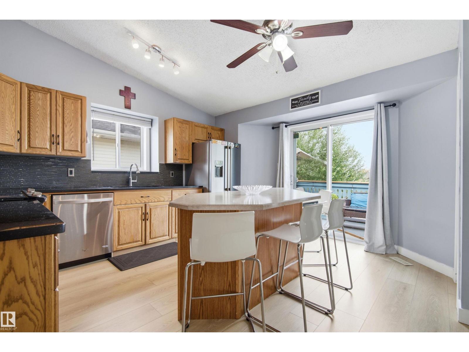 6224 162B AV NW - 13