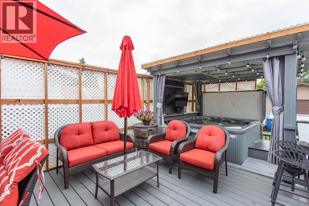 Listing photo – 8 Caswell Close, Red Deer