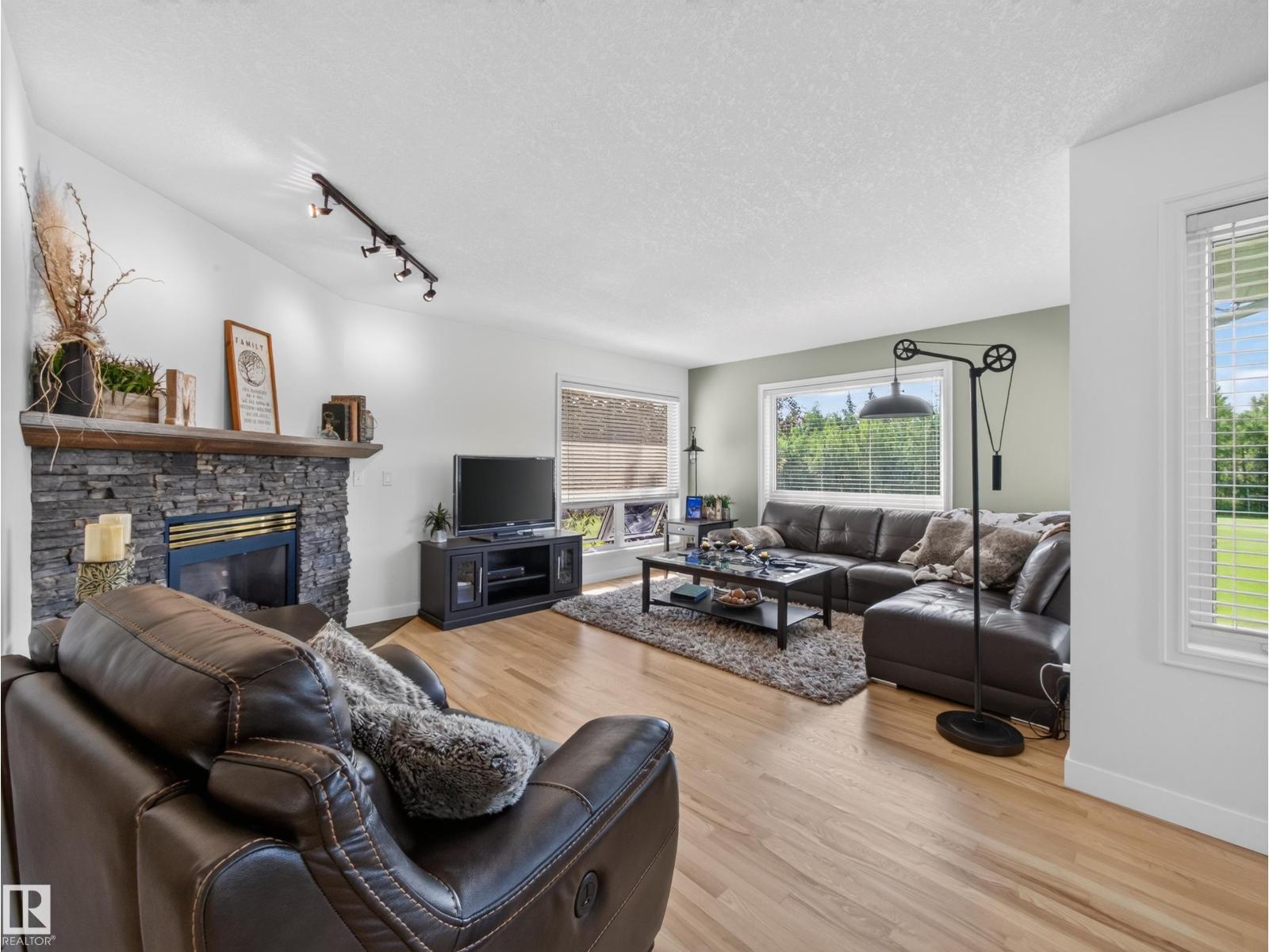 22035 TWP ROAD 522 - 11
