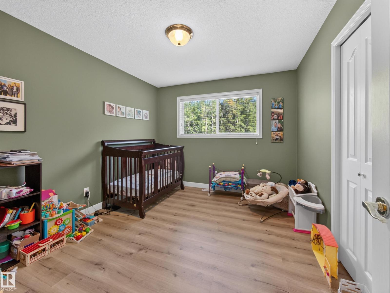22035 TWP ROAD 522 - 24