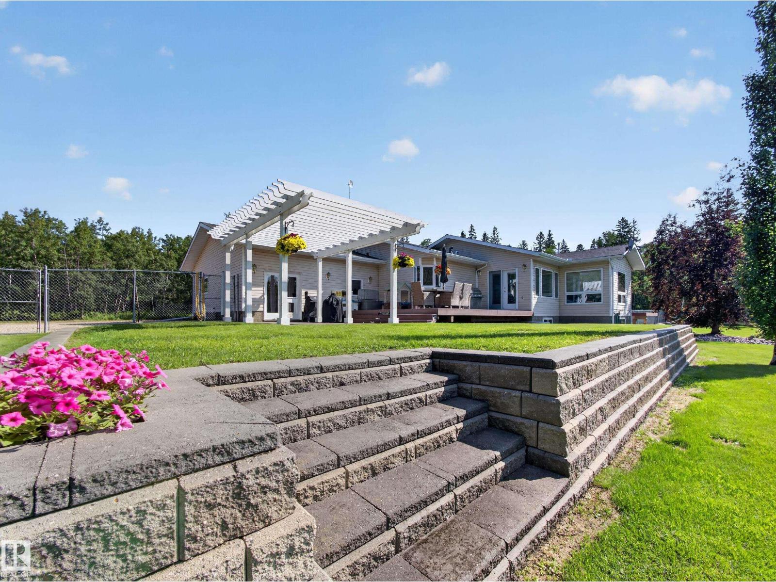 22035 TWP ROAD 522 - 9