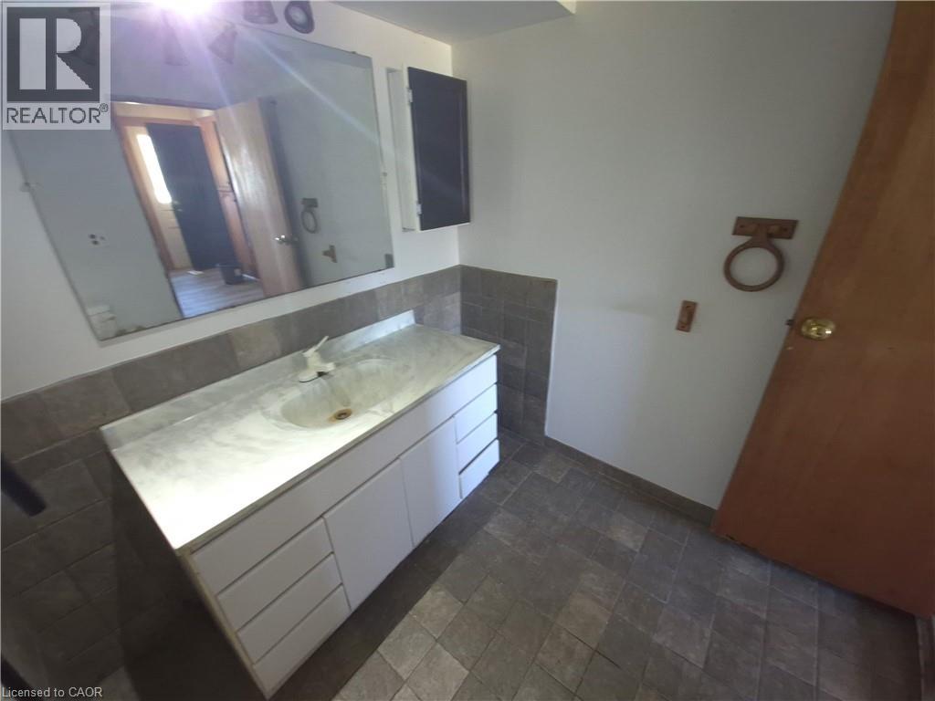 6219 RAINHAM Road - 28