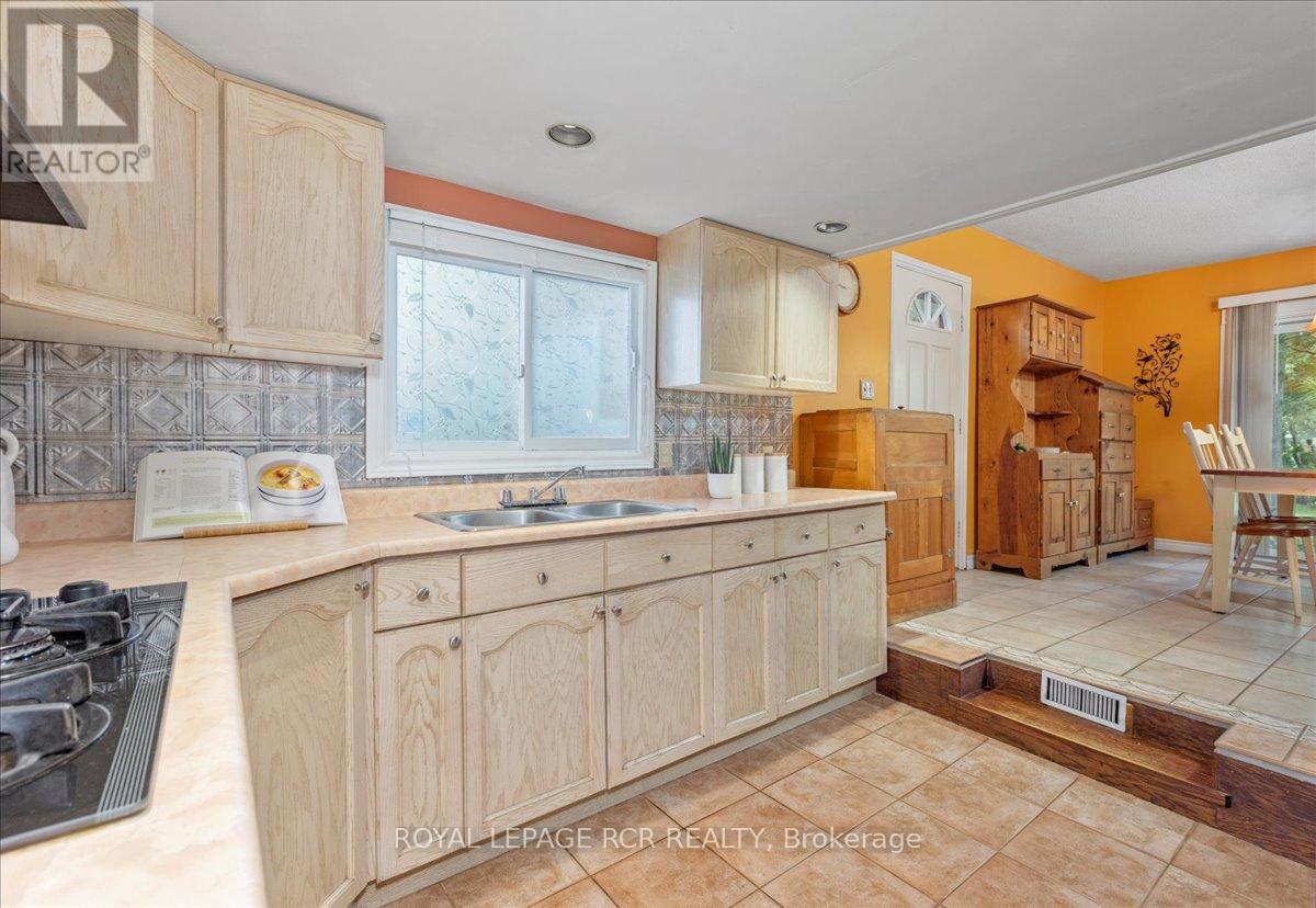 612 TIMOTHY STREET - 14