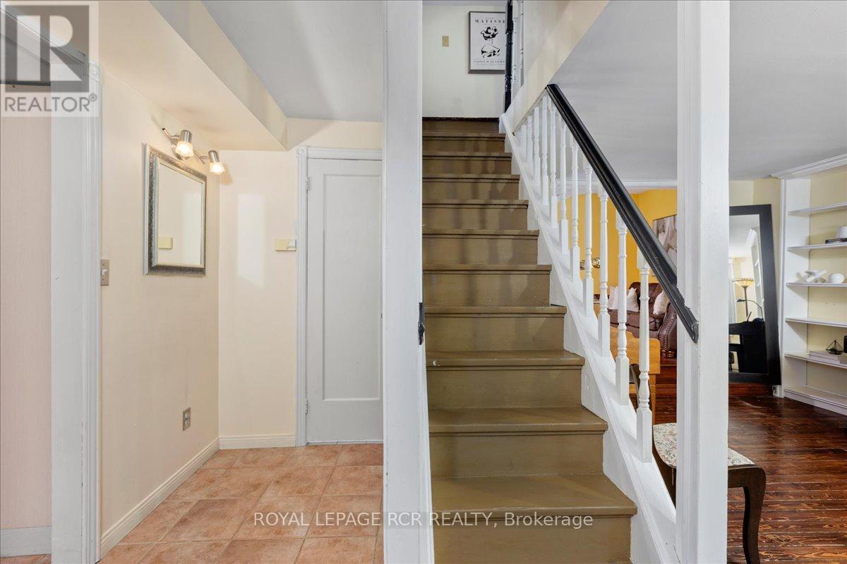 612 TIMOTHY STREET - 4