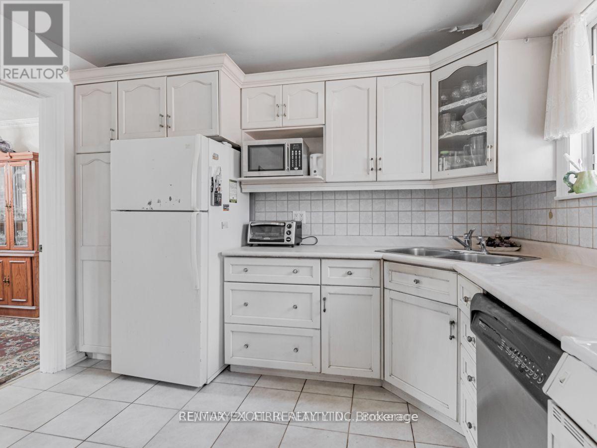 387 CROSBY AVENUE - 7